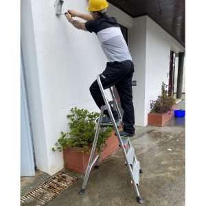 Escadote profissional ergonómico em alumínio - JORMAX